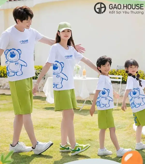 Áo đồng phục gia đình cổ tròn in hình Gấu