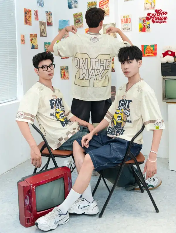 Áo lớp vàng phối be in 3d