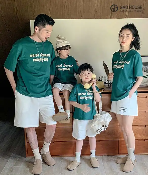 Áo đồng phục gia đình cổ tròn màu xanh