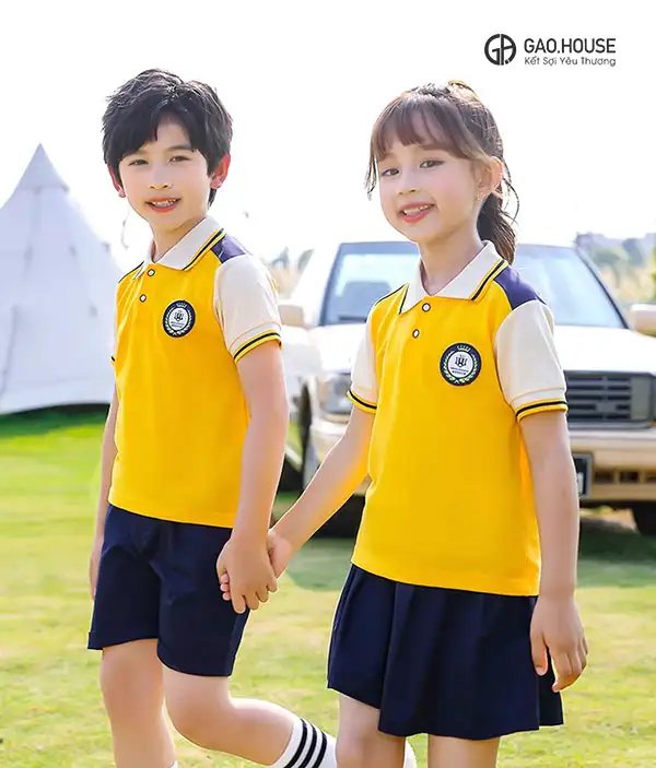 Đồng phục mầm non màu vàng phối cầu vai GUM1970022